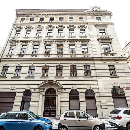 Apartmán Amazing 2-bedroom With Terrace And Air-condition And Free Garage