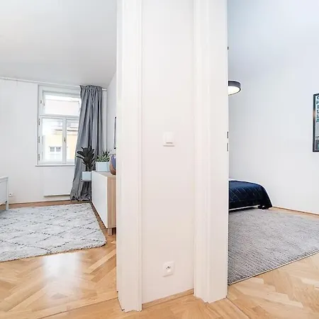 Apartmán Amazing 2-bedroom With Terrace And Air-condition And Free Garage Praha