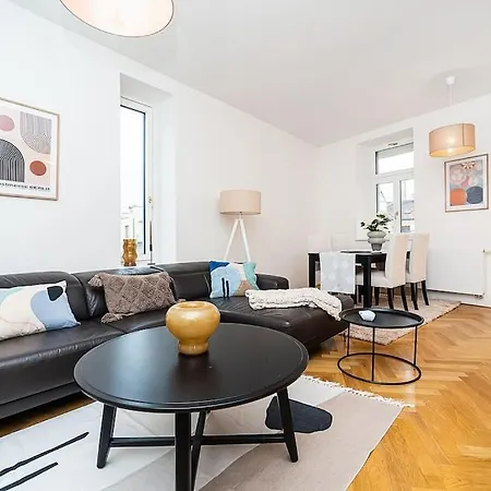 Apartmán Amazing 2-bedroom With Terrace And Air-condition - 504 *