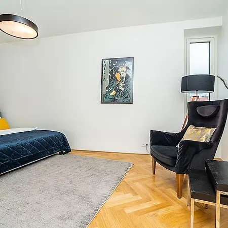 Amazing 2-bedroom With Terrace And Air-condition - 504