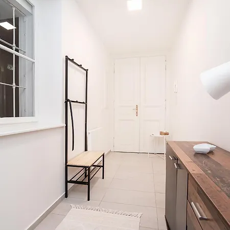 Apartmán Amazing 2-bedroom With Terrace And Air-condition - 504 Praha