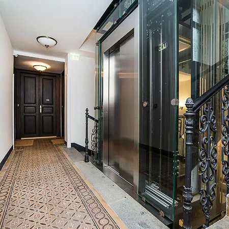 Apartmán Amazing 2-bedroom With Terrace And Air-condition - 504 *